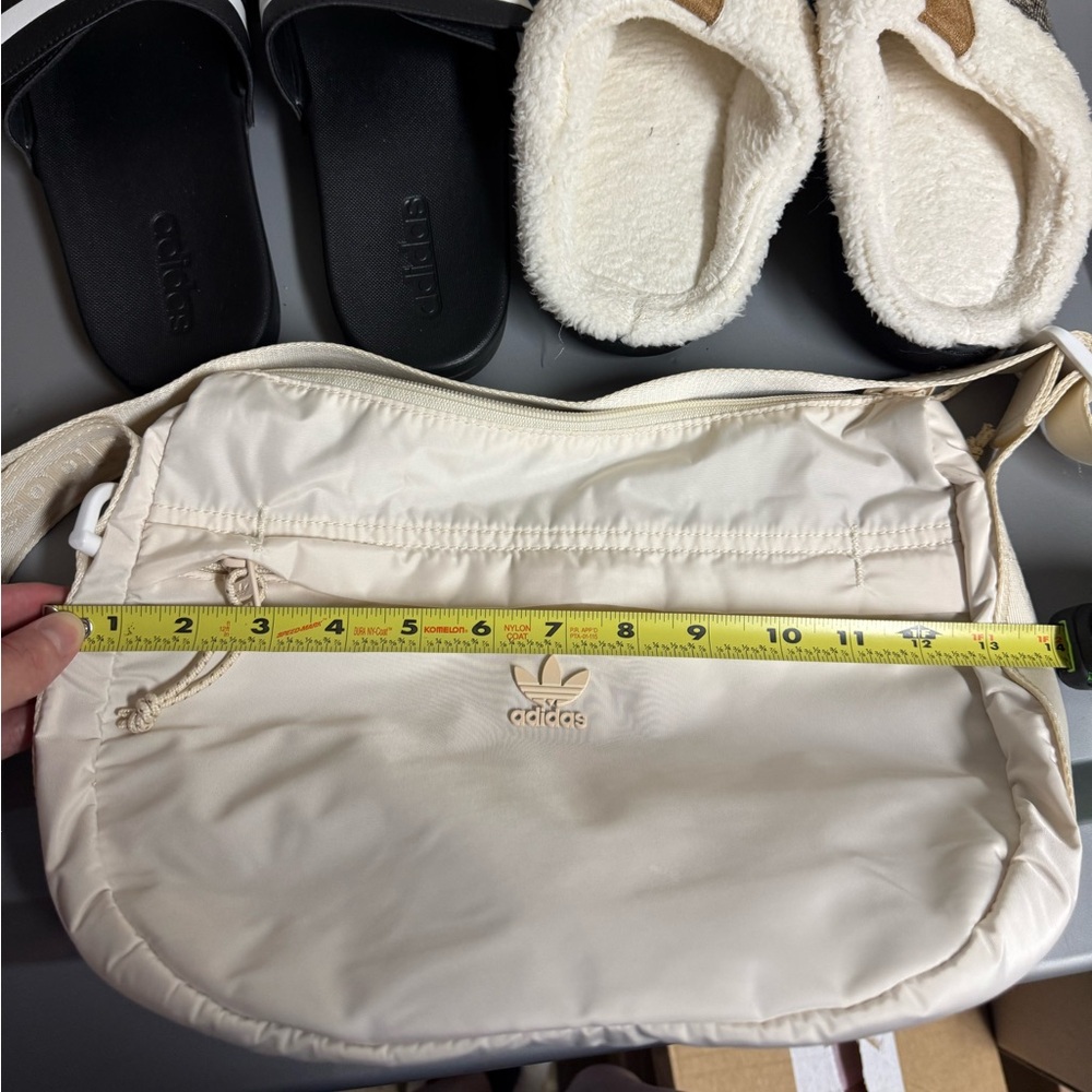 Adidas Cream Crossbody Bag and wallet - Picture 4 of 6